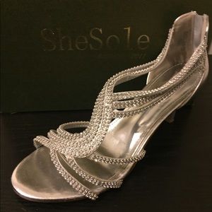 Women’s evening formal dress shoes